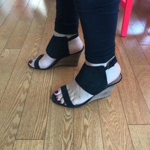 BRAND NEW IN BOX - Halogen Clarette Wedge Sandal